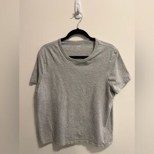 GAP Women's Crew Neck T shirt